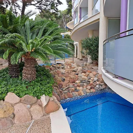Apartamento Apto Vistas Al Mar-font De Mar En Cap De *